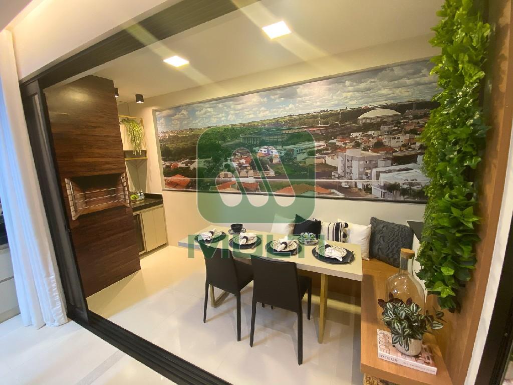 Apartamento à venda com 2 quartos, 66m² - Foto 13