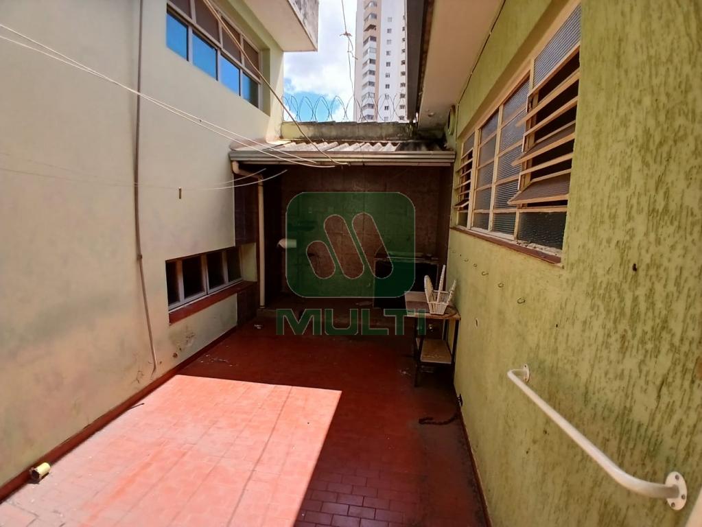 Casa à venda com 6 quartos, 490m² - Foto 20