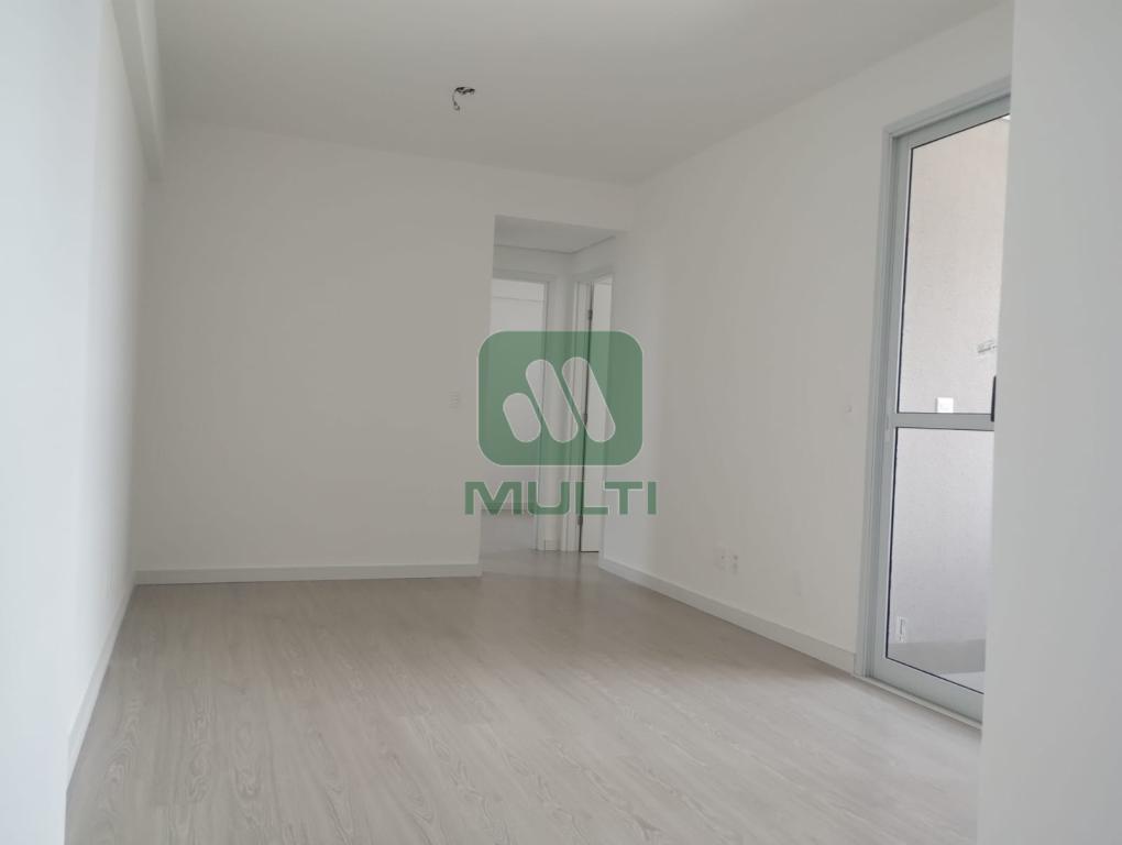 Apartamento à venda com 2 quartos, 65m² - Foto 1