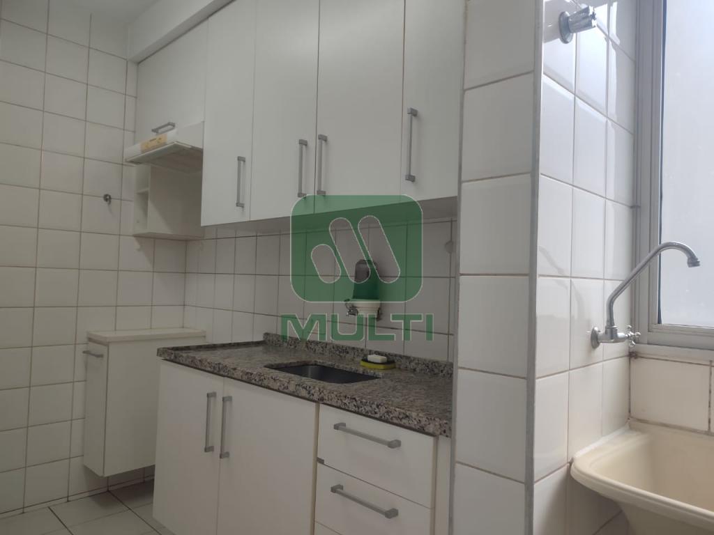 Apartamento à venda com 3 quartos, 70m² - Foto 7