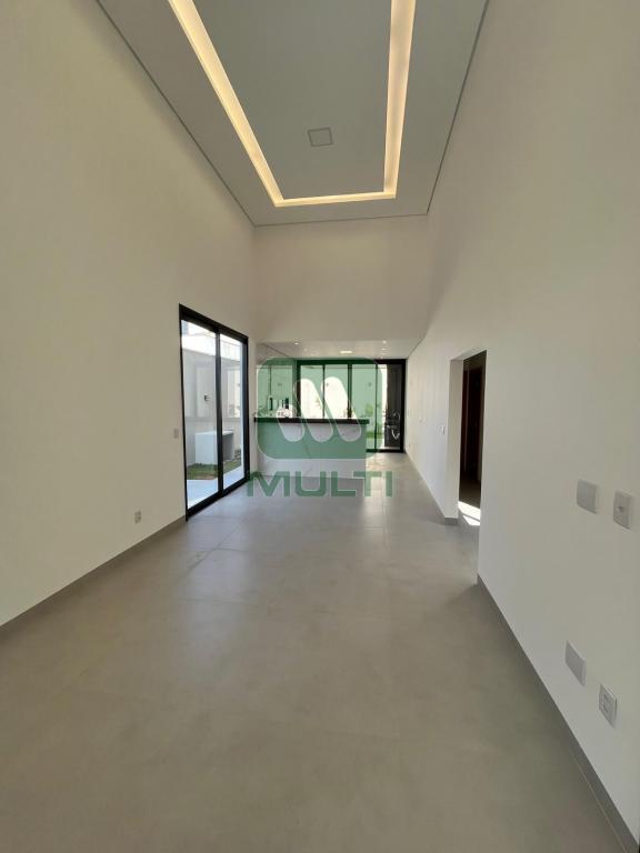 Casa de Condomínio à venda com 3 quartos, 150m² - Foto 2