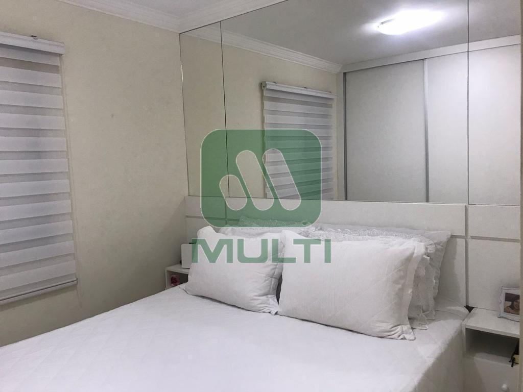 Apartamento à venda com 2 quartos, 50m² - Foto 25