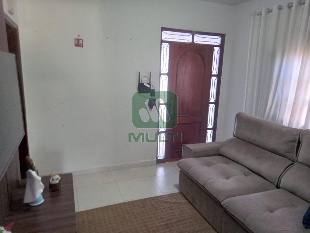 Casa à venda com 3 quartos, 170m² - Foto 1