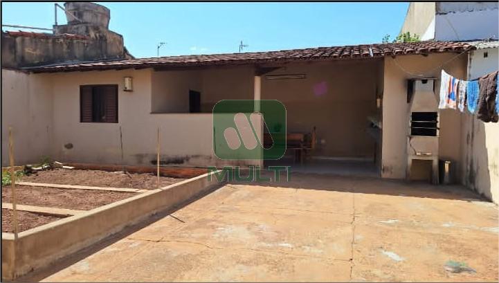 Casa à venda com 3 quartos, 170m² - Foto 11