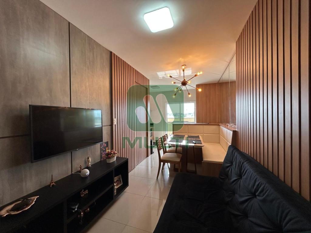 Apartamento à venda com 2 quartos, 63m² - Foto 1