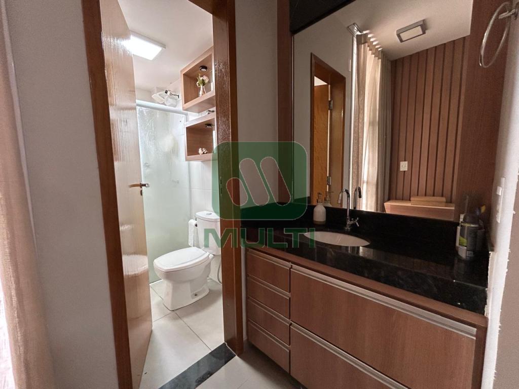 Apartamento à venda com 2 quartos, 63m² - Foto 8