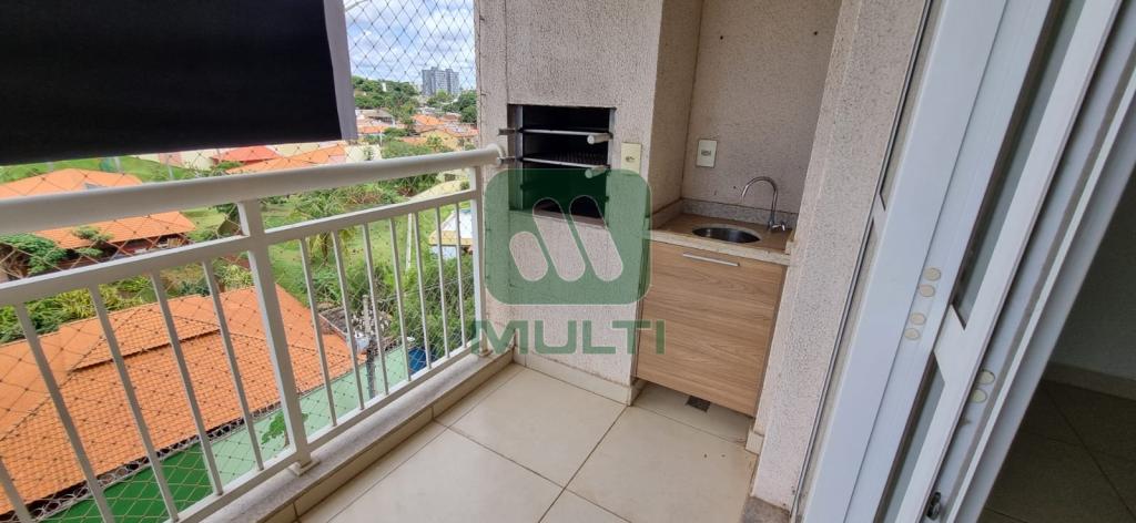 Apartamento à venda com 2 quartos, 68m² - Foto 3