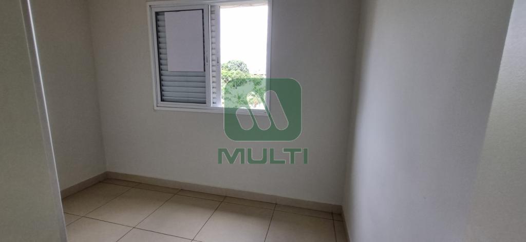 Apartamento à venda com 2 quartos, 68m² - Foto 9