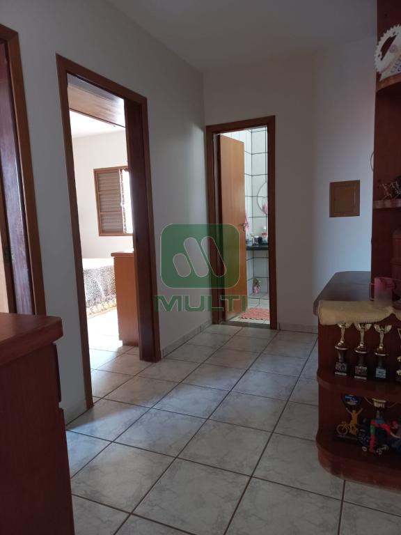 Casa à venda com 4 quartos, 241m² - Foto 7