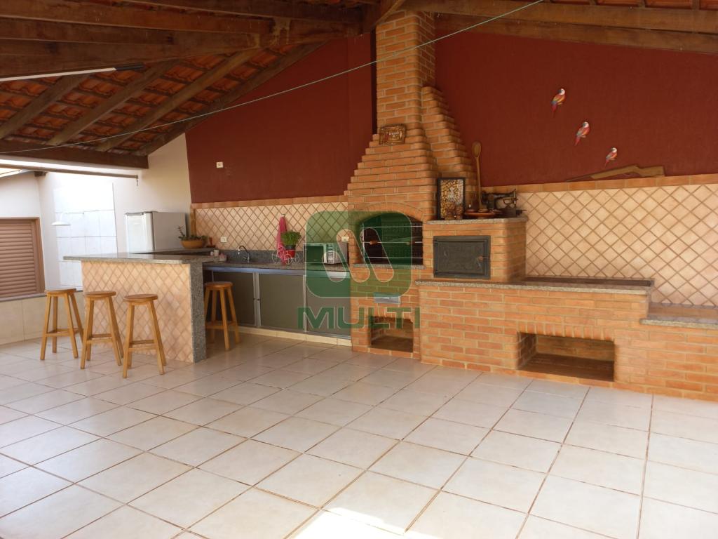 Casa à venda com 4 quartos, 241m² - Foto 17