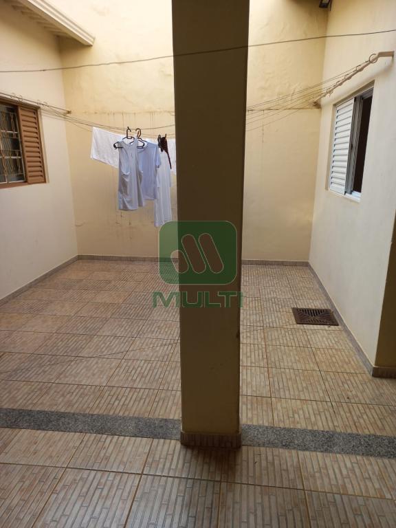 Casa à venda com 4 quartos, 241m² - Foto 20