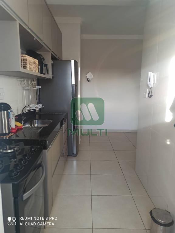 Apartamento à venda com 2 quartos, 55m² - Foto 17