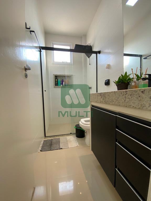 Apartamento à venda com 2 quartos, 62m² - Foto 8