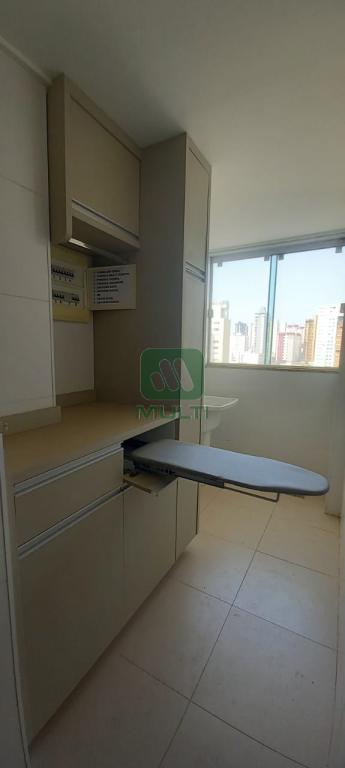 Apartamento à venda com 3 quartos, 94m² - Foto 3