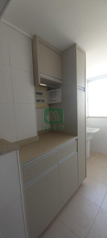 Apartamento à venda com 3 quartos, 94m² - Foto 7