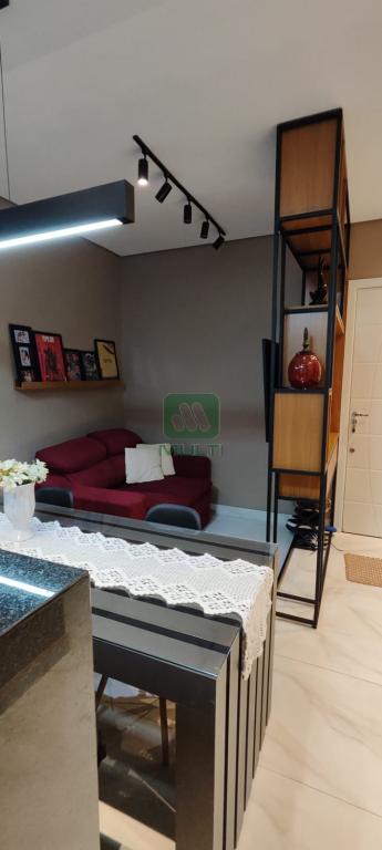 Apartamento à venda com 2 quartos, 59m² - Foto 1