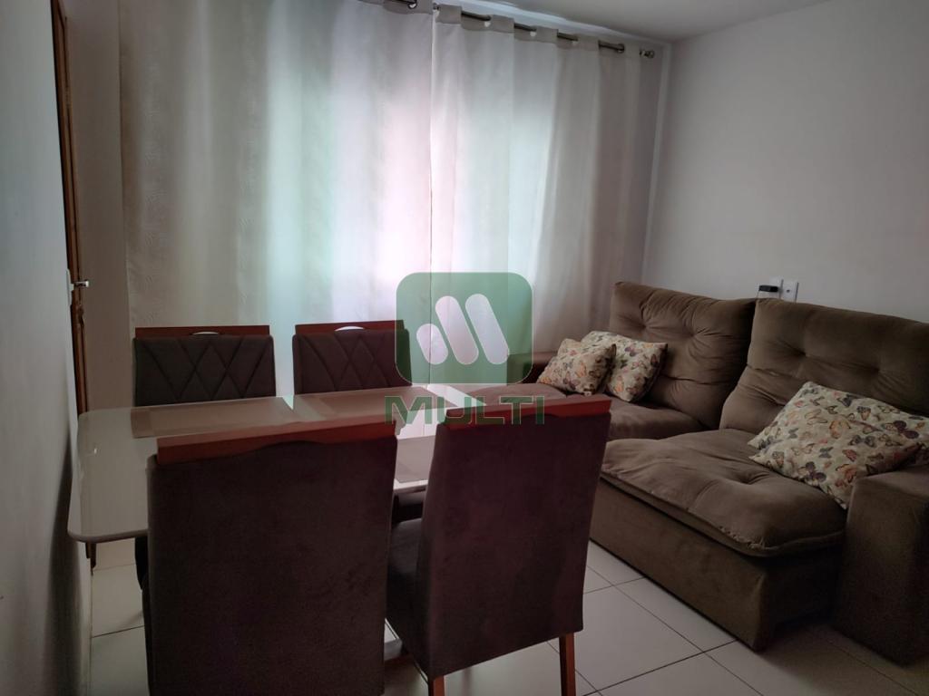 Apartamento à venda com 3 quartos, 65m² - Foto 2