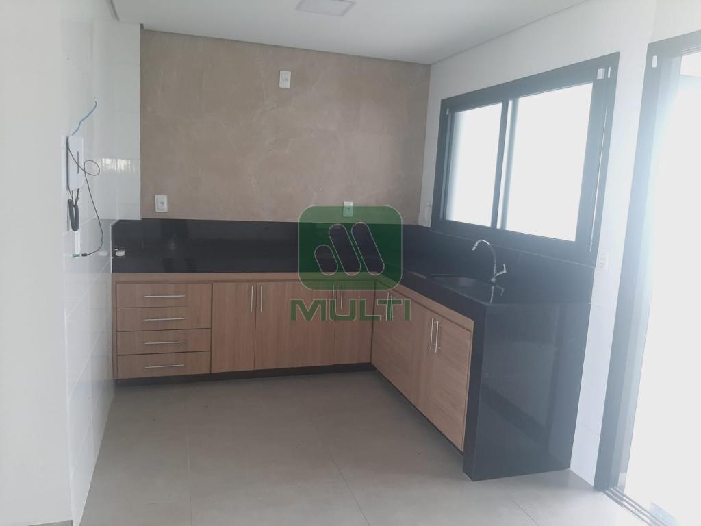 Casa à venda com 3 quartos, 108m² - Foto 18