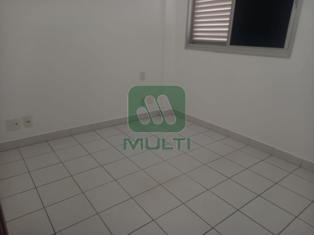 Apartamento à venda com 3 quartos, 76m² - Foto 29