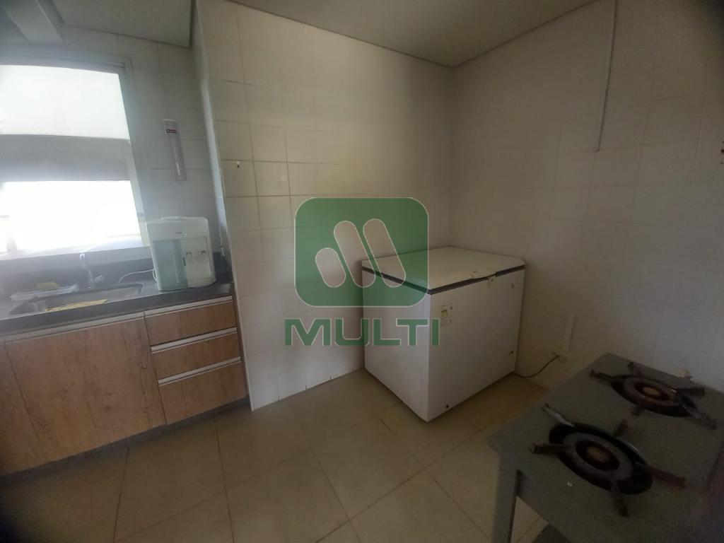 Apartamento à venda com 3 quartos, 76m² - Foto 43