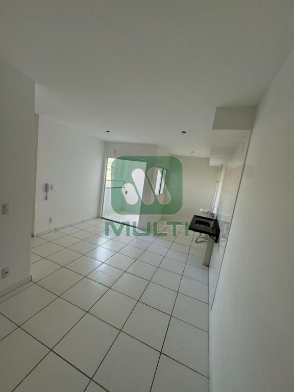 Apartamento à venda com 2 quartos, 52m² - Foto 2