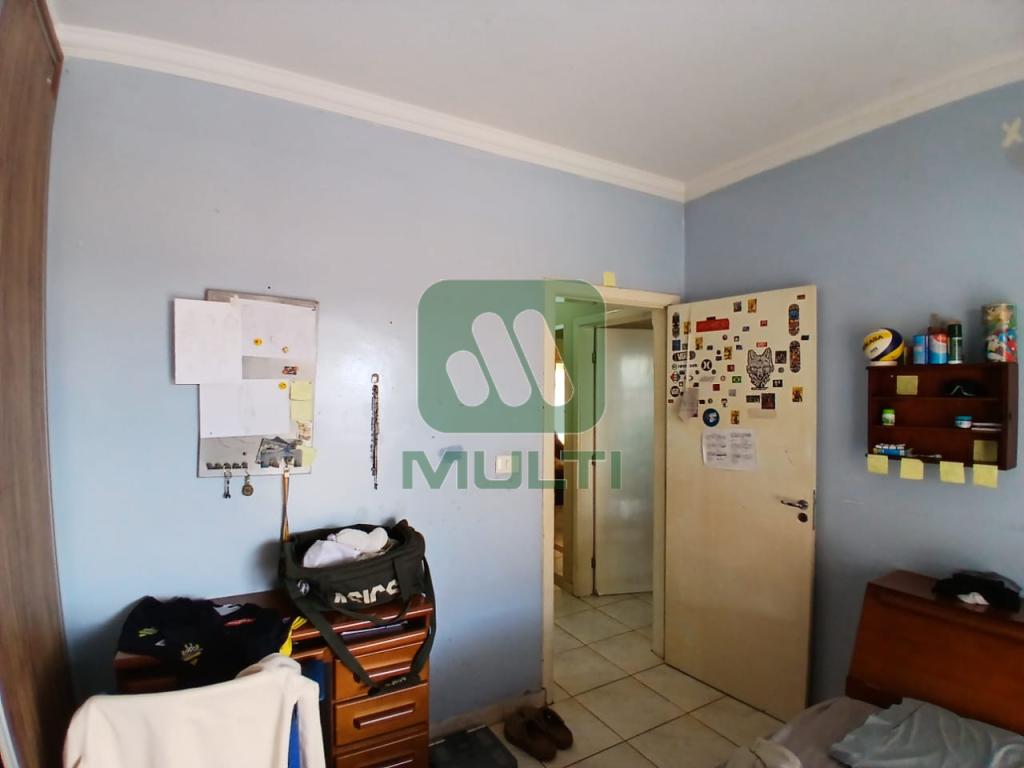 Casa à venda com 4 quartos, 200m² - Foto 19