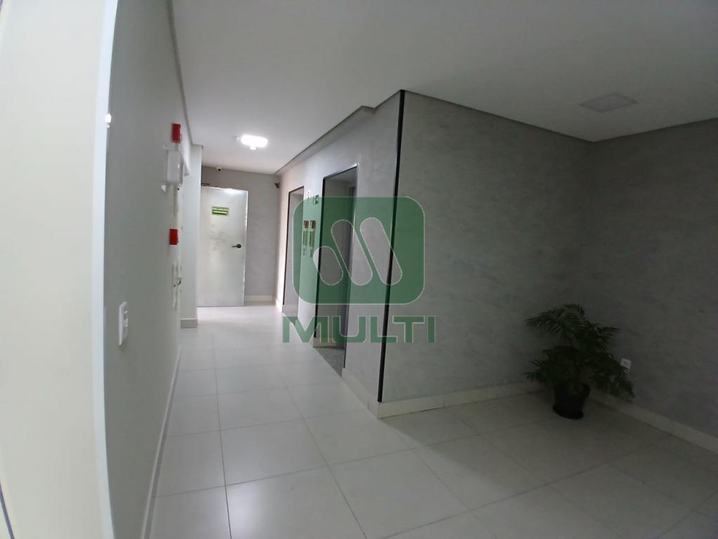 Apartamento à venda com 2 quartos, 59m² - Foto 2