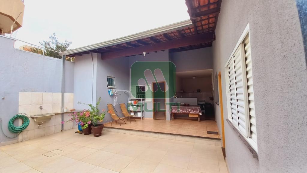 Casa à venda com 5 quartos, 255m² - Foto 18