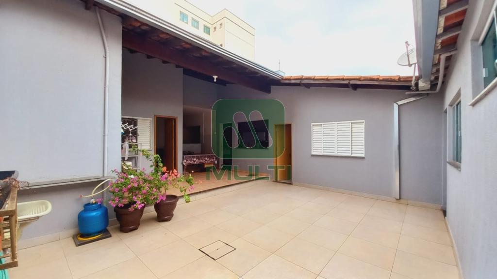 Casa à venda com 5 quartos, 255m² - Foto 19