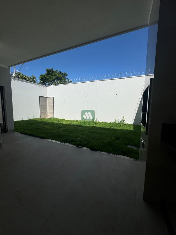 Casa à venda com 3 quartos, 160m² - Foto 4