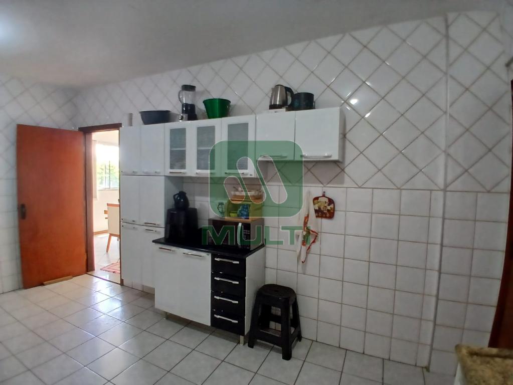 Apartamento à venda com 3 quartos, 114m² - Foto 17