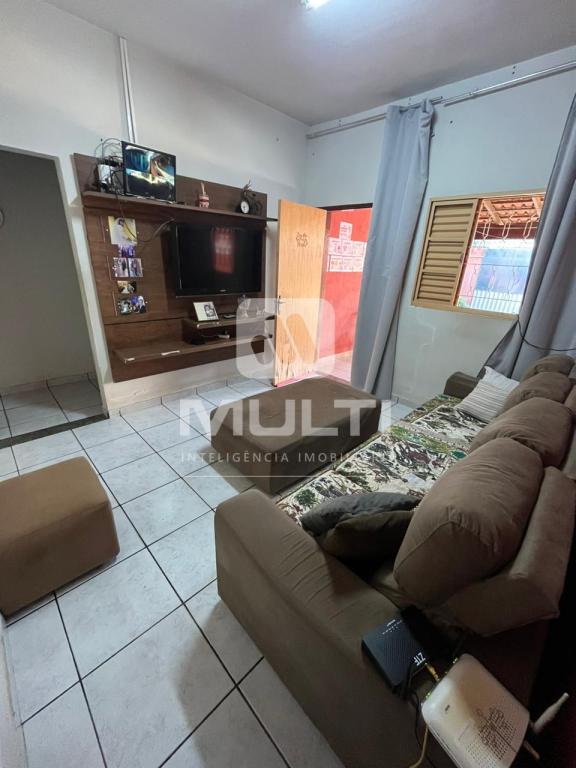 Casa à venda com 4 quartos, 170m² - Foto 13