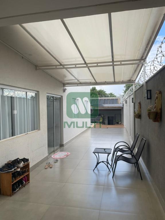 Casa à venda com 3 quartos, 310m² - Foto 17