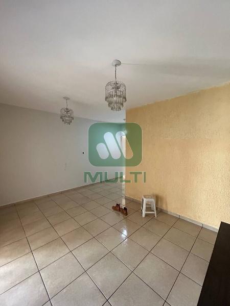 Casa à venda com 3 quartos, 230m² - Foto 12