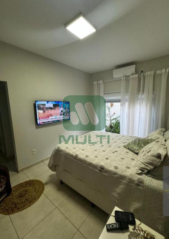 Casa à venda com 3 quartos, 350m² - Foto 15