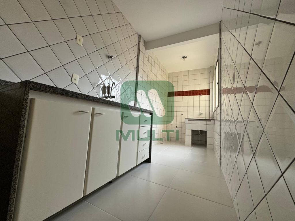 Apartamento à venda com 3 quartos, 73m² - Foto 7