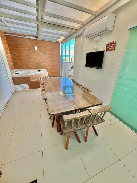 Apartamento à venda com 4 quartos, 190m² - Foto 5