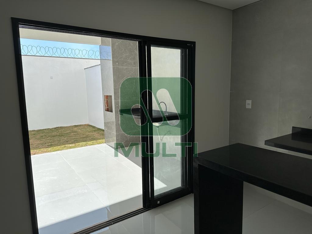 Apartamento à venda com 2 quartos, 83m² - Foto 4