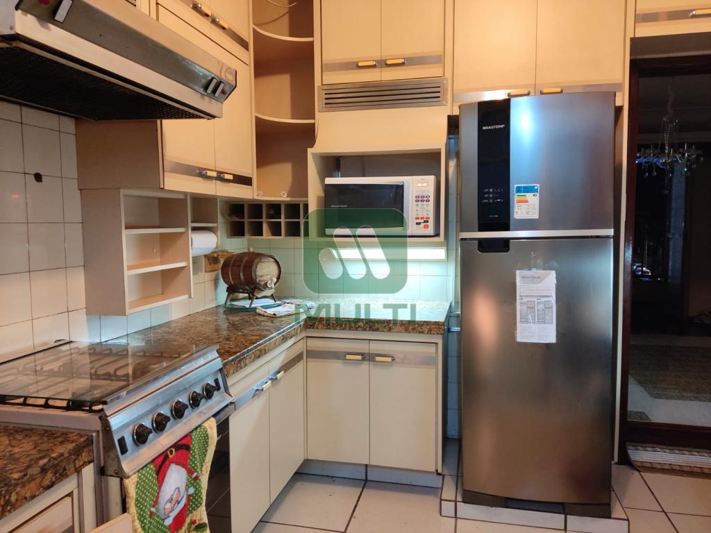 Apartamento à venda com 3 quartos, 127m² - Foto 11