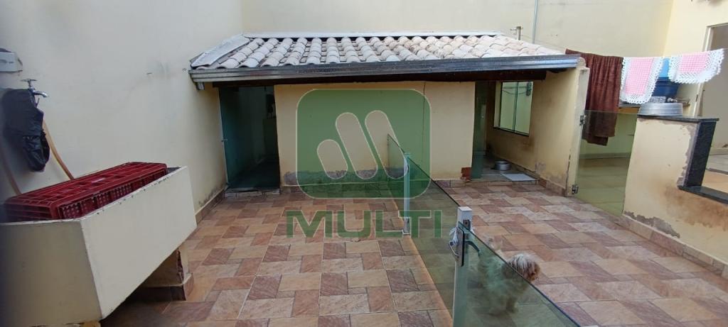 Casa à venda com 3 quartos, 199m² - Foto 16