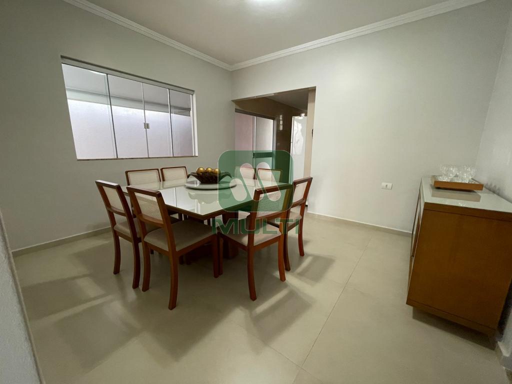 Casa à venda com 3 quartos, 195m² - Foto 8