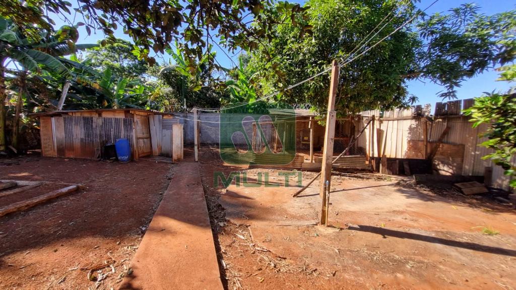 Fazenda à venda com 3 quartos, 200m² - Foto 1