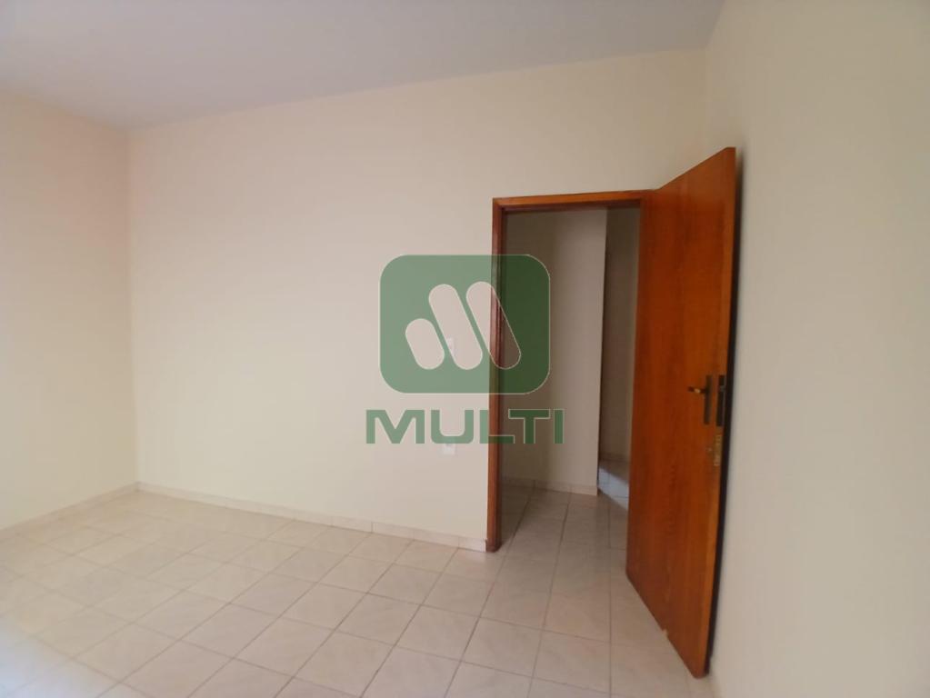 Casa à venda com 3 quartos, 200m² - Foto 8