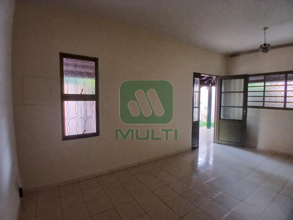 Casa à venda com 3 quartos, 200m² - Foto 15