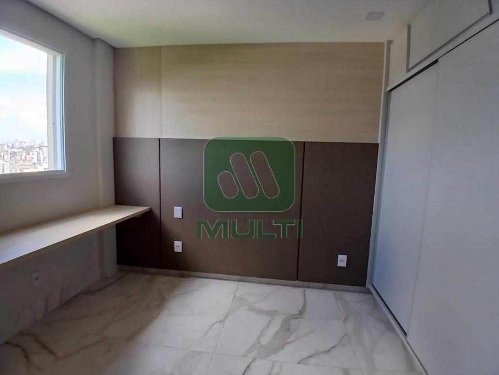 Apartamento à venda com 3 quartos, 145m² - Foto 32