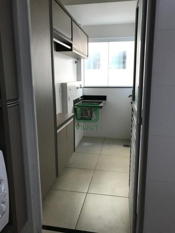 Apartamento à venda com 3 quartos, 76m² - Foto 4