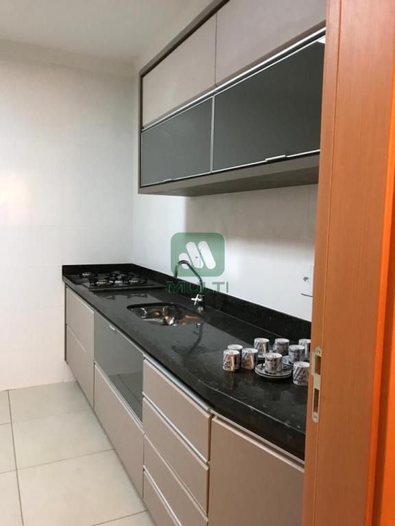 Apartamento à venda com 3 quartos, 76m² - Foto 6