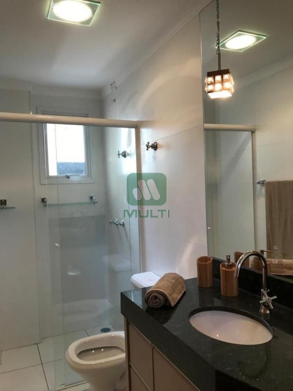 Apartamento à venda com 3 quartos, 76m² - Foto 7