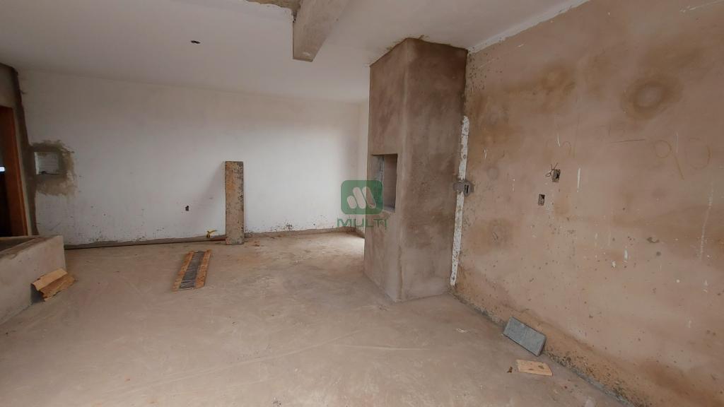 Apartamento à venda com 3 quartos, 180m² - Foto 6