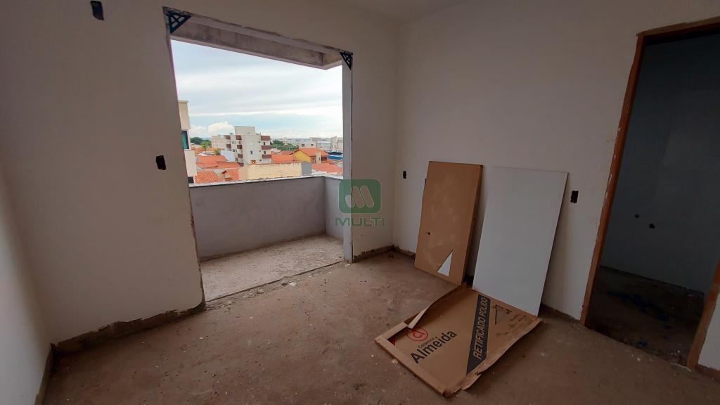 Apartamento à venda com 3 quartos, 180m² - Foto 12